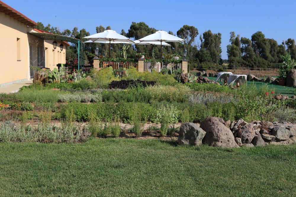Country Resort Capo Nieddu Santa Caterina Di Pittinuri  Exterior photo