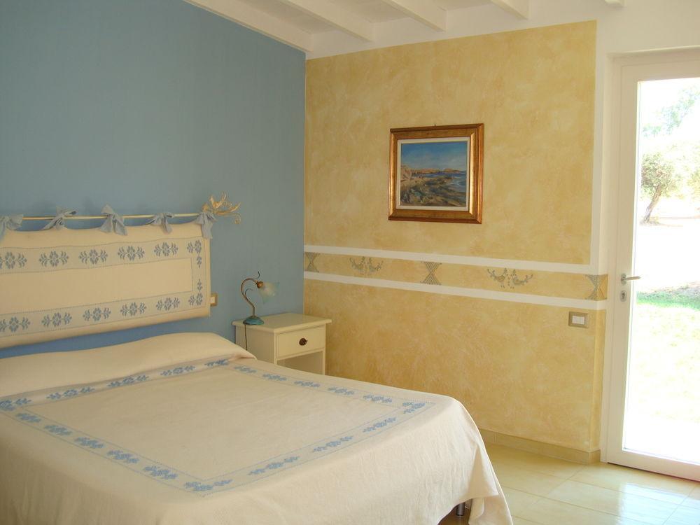 Country Resort Capo Nieddu Santa Caterina Di Pittinuri  Exterior photo