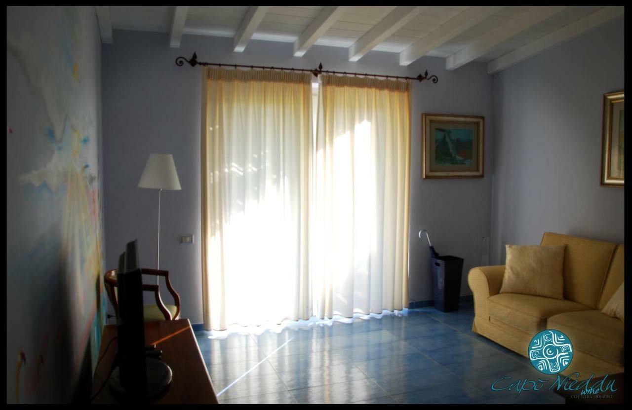 Country Resort Capo Nieddu Santa Caterina Di Pittinuri  Exterior photo