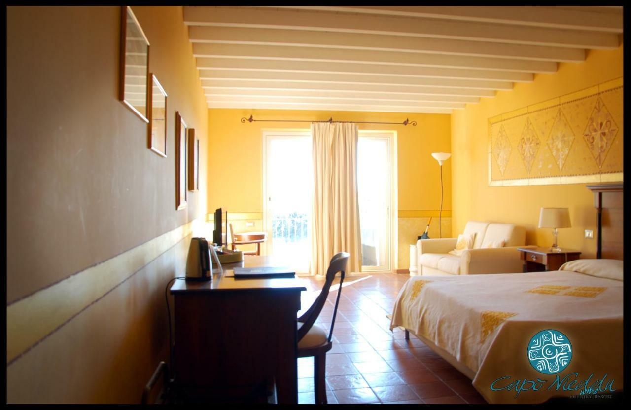 Country Resort Capo Nieddu Santa Caterina Di Pittinuri  Exterior photo
