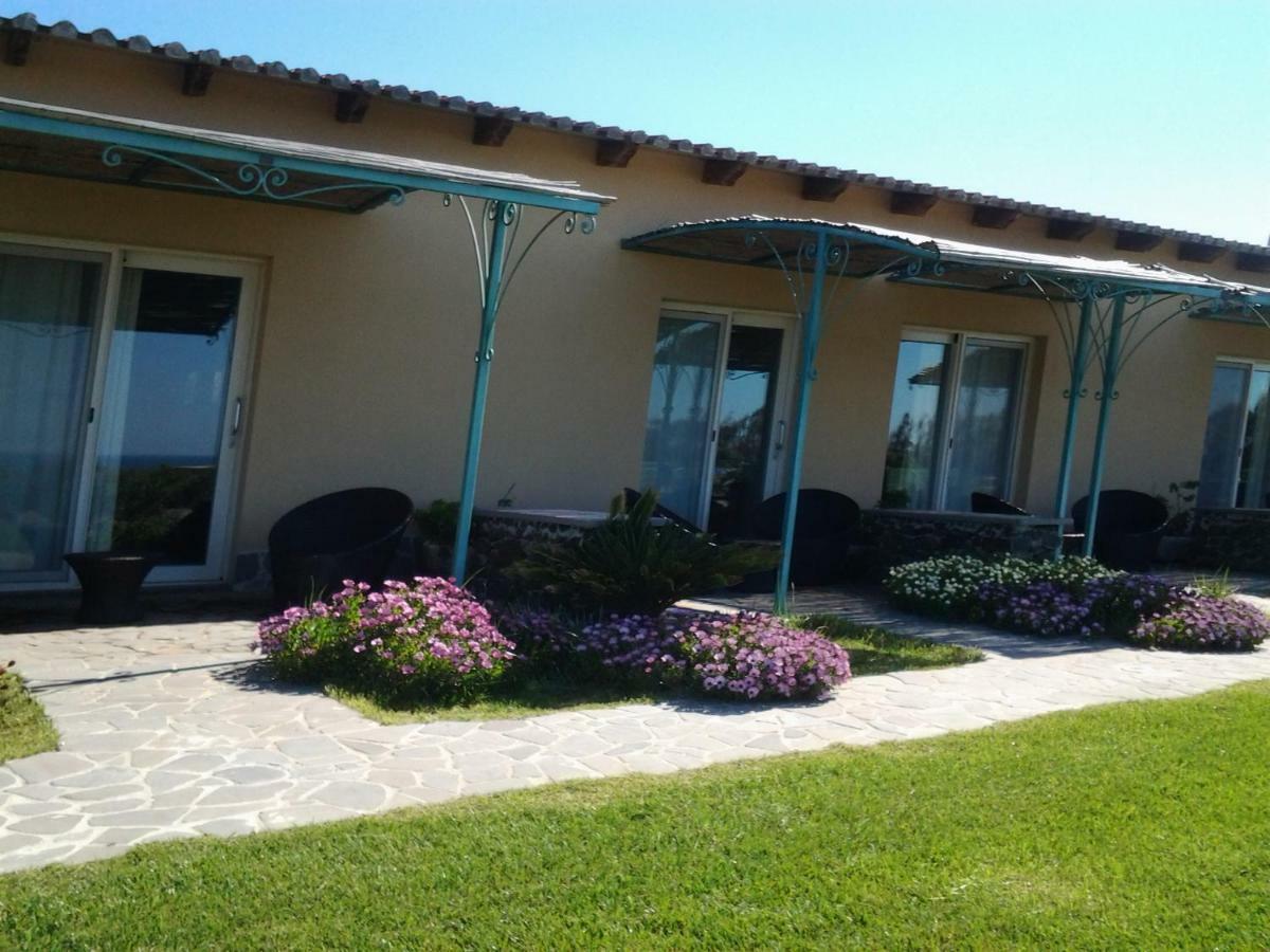 Country Resort Capo Nieddu Santa Caterina Di Pittinuri  Exterior photo